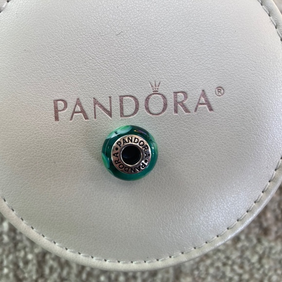 Pandora Green Murano Bead - Picture 2 of 3